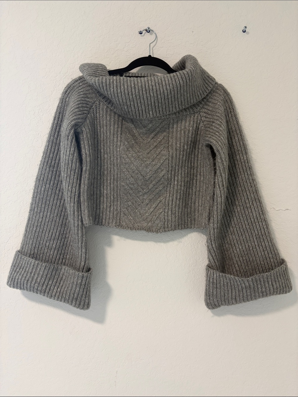 FOREVER 21 Gray Cropped Cowl Neck Sweater